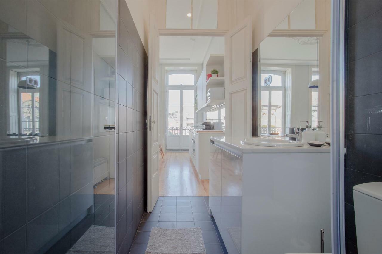 Downtown Spacious Studio Porto Exterior photo